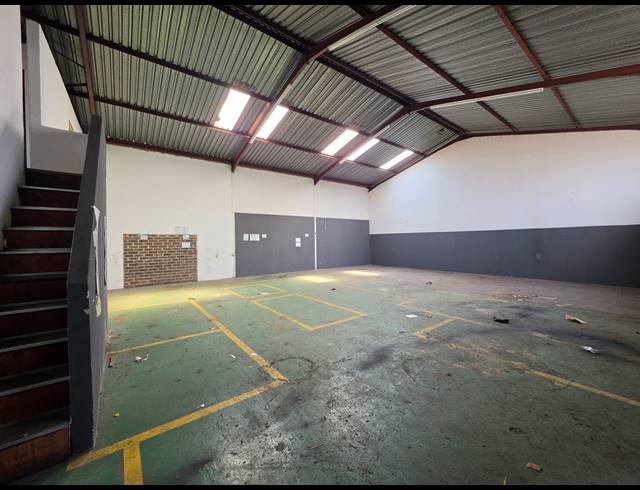 264M² FACTORY TO LET IN ANDERBOLT